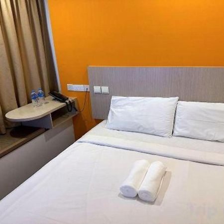 Hotel Reddoorz Premium @ Balestier Singapur Exterior foto