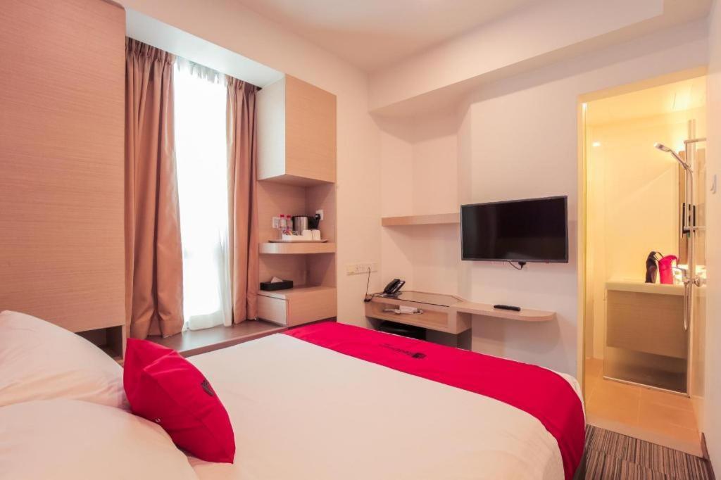 Hotel Reddoorz Premium @ Balestier Singapur Exterior foto