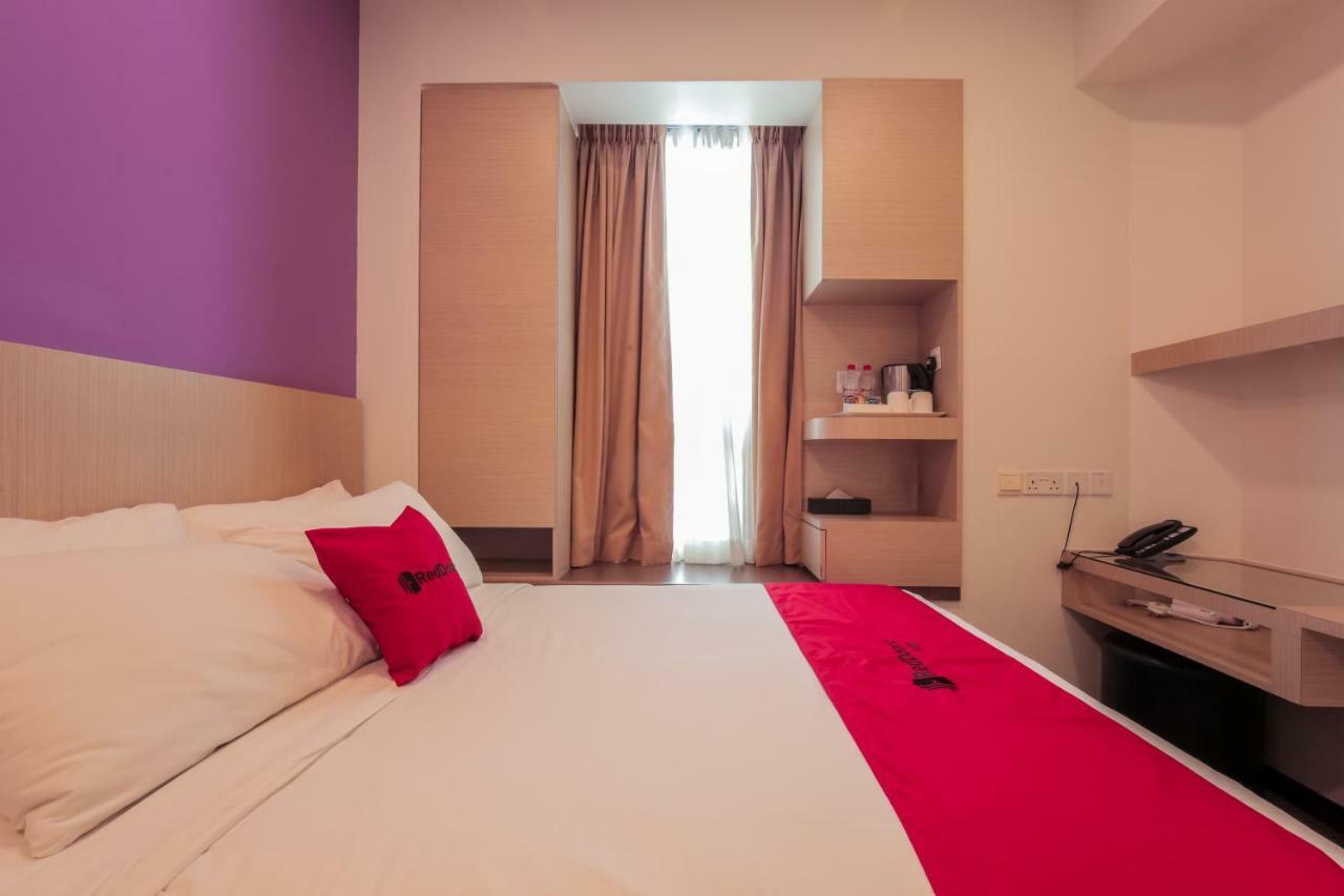 Hotel Reddoorz Premium @ Balestier Singapur Habitación foto