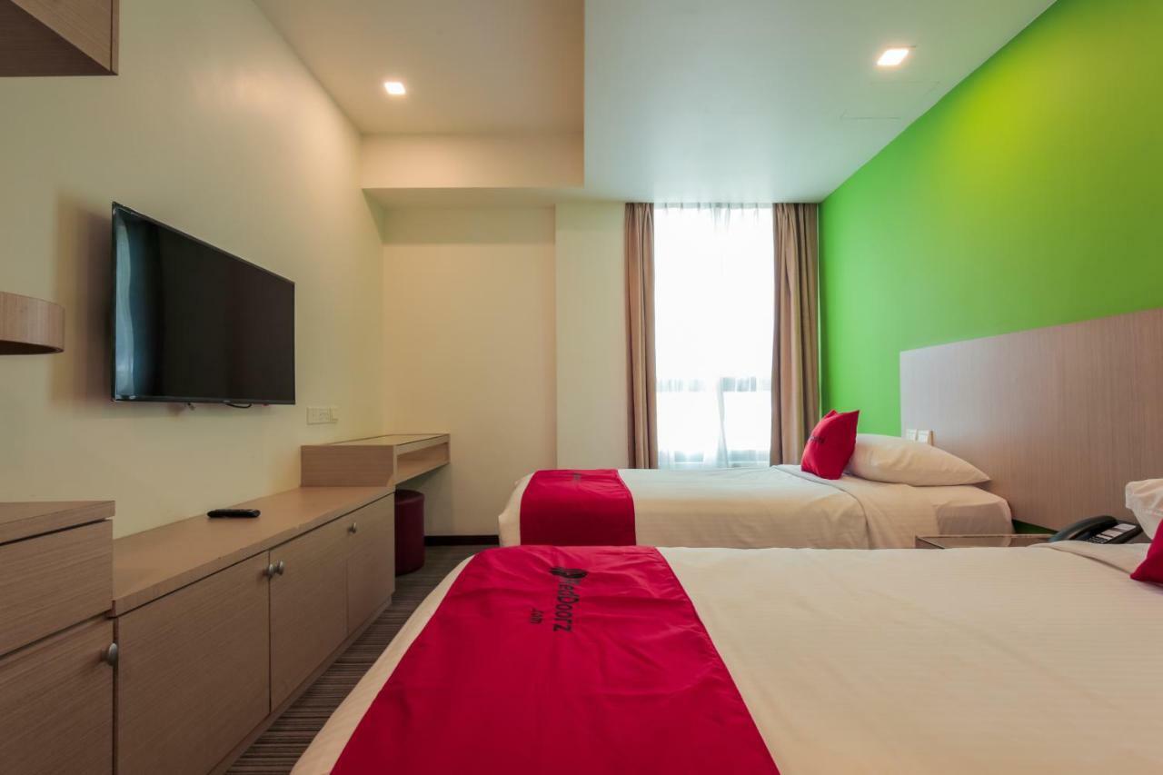 Hotel Reddoorz Premium @ Balestier Singapur Habitación foto