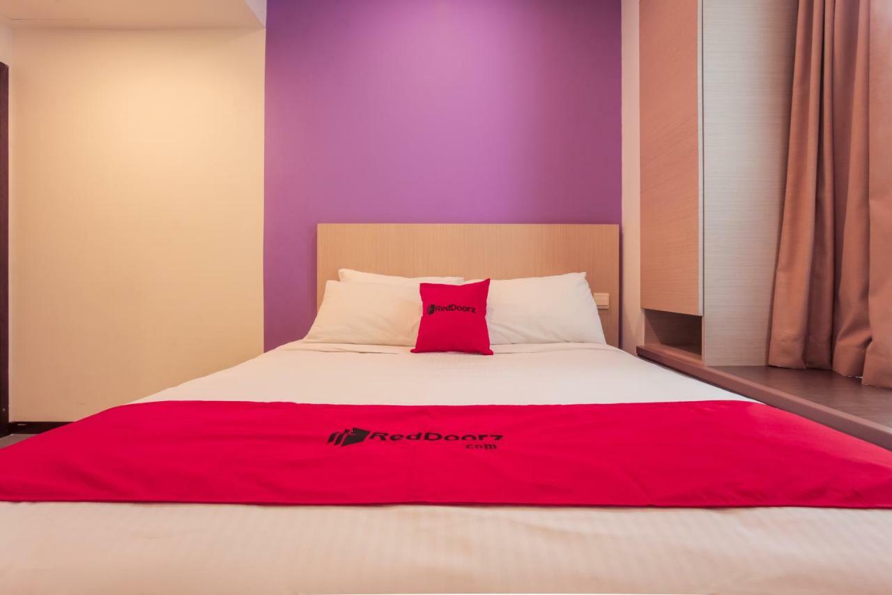 Hotel Reddoorz Premium @ Balestier Singapur Habitación foto