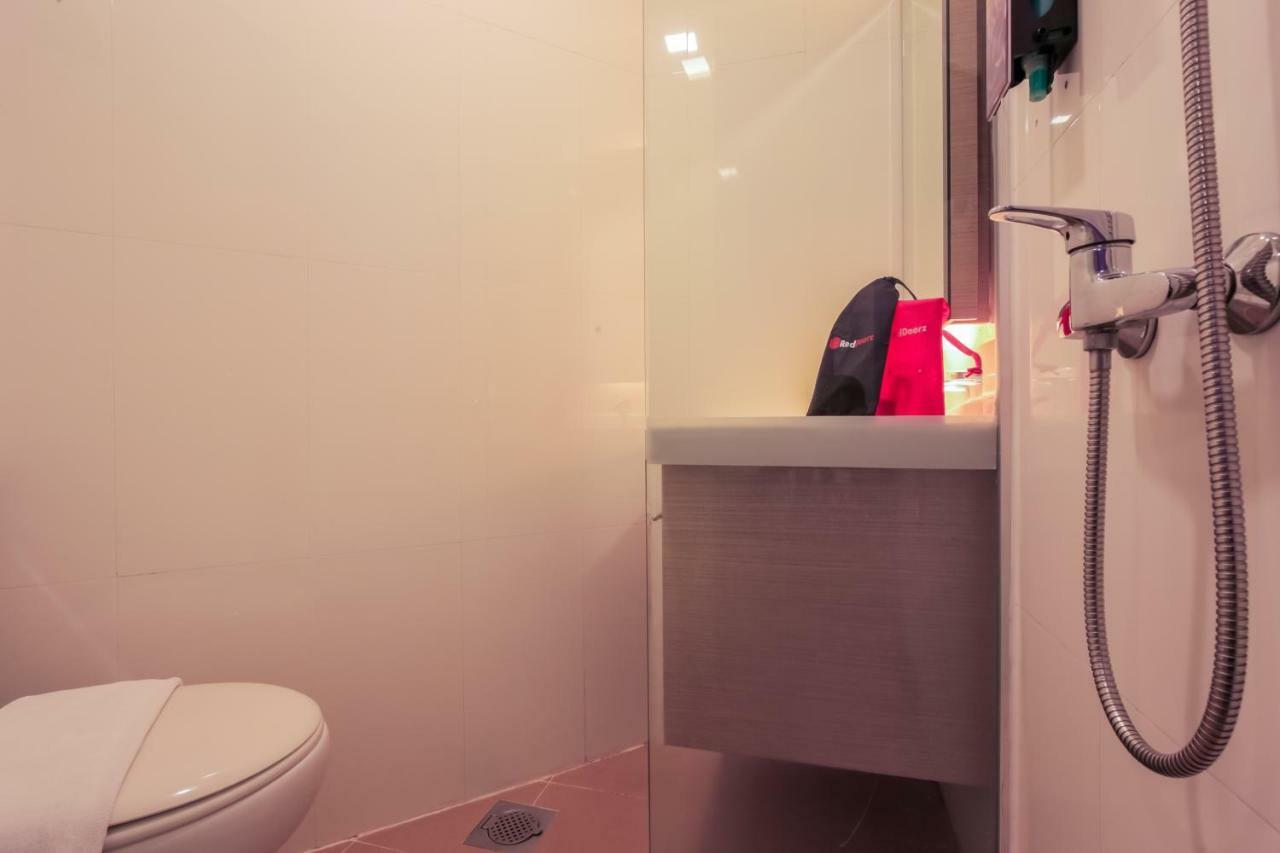 Hotel Reddoorz Premium @ Balestier Singapur Habitación foto